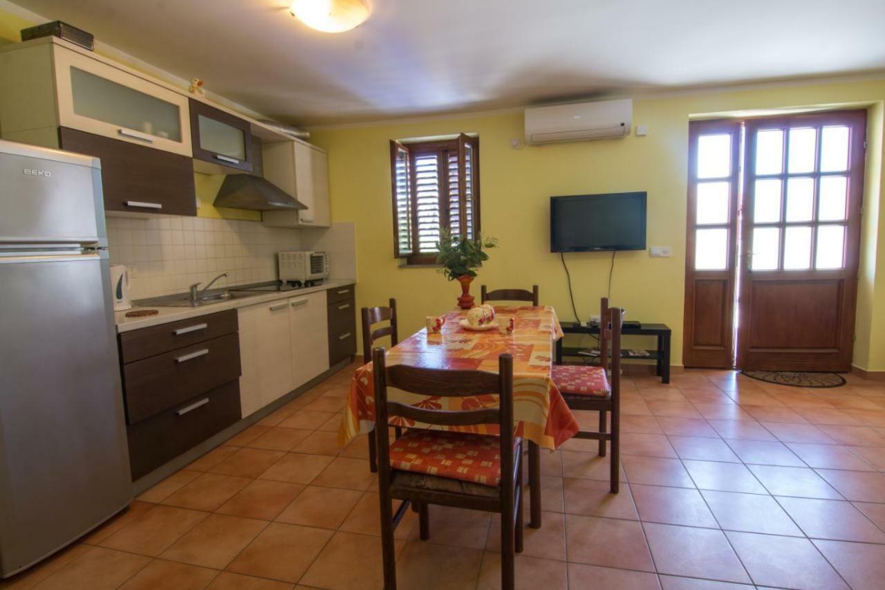 Apartments Villa Forida Mali Lošinj Eksteriør billede