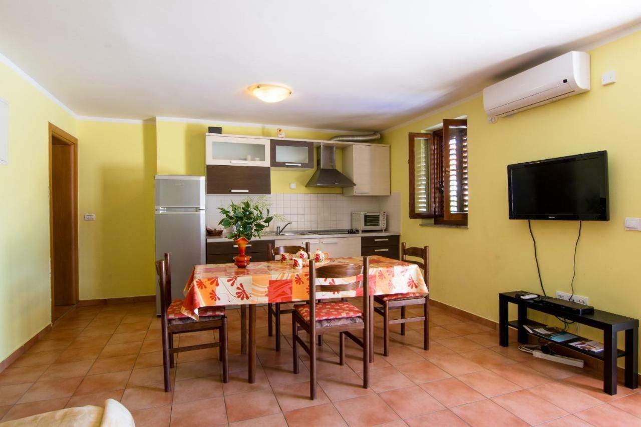 Apartments Villa Forida Mali Lošinj Eksteriør billede